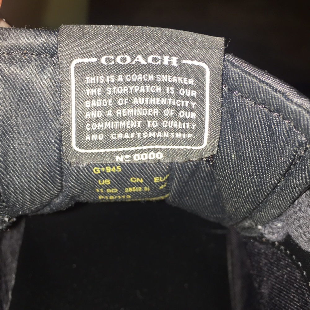 Some men’s leather sho very stylish